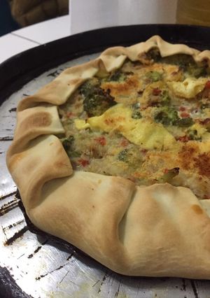 Una foto de Tarta de atún y brócoli 🥦🥧