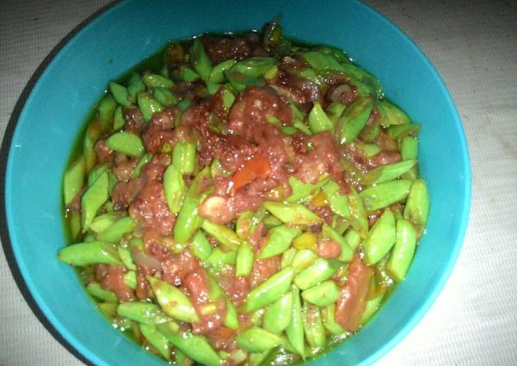 Cara mudah Membuat Tumis Buncis + Corned Lezat