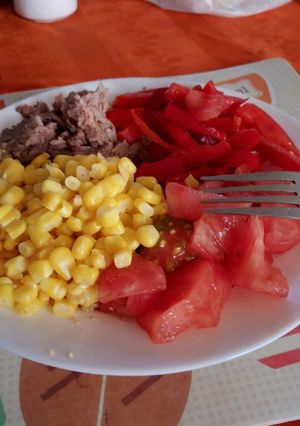 Una foto de Base de Quinoa con verduras y proteína
