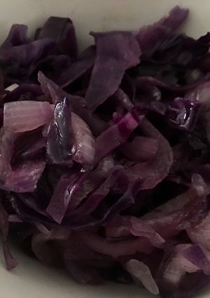 Una foto de Ensalada morada