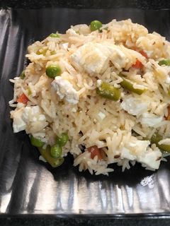 પનીર વેજીટેબલ રાઈસ (Paneer Vegetable Rice Recipe In Gujarati) રેસીપી મુખ્ય ફોટો