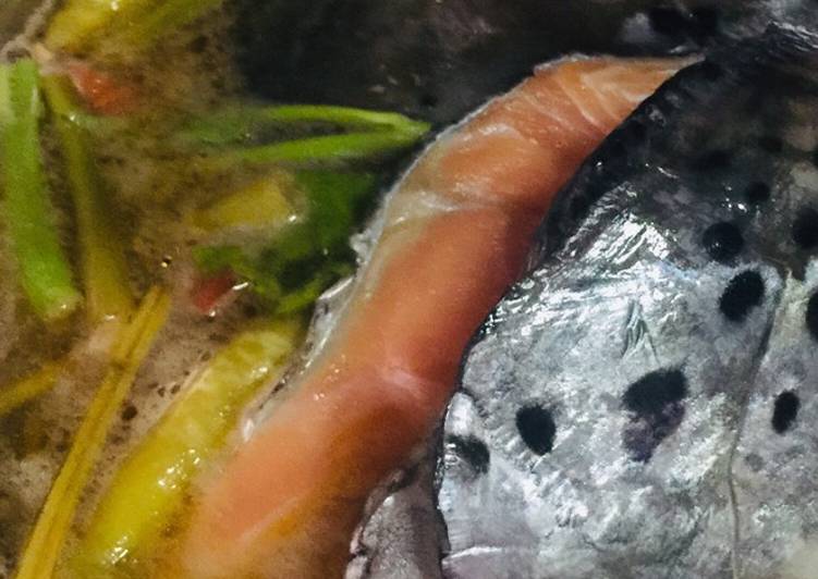 Salmon and Veggies in Tamarind Broth : Fish Sinigang : Filipino Sour Soup