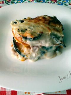Una foto de Pastel de patatas y berenjenas