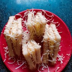 A picture of Shredded Cheese Chilli Toast.