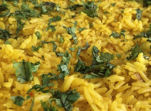 Una foto de Arroz al Curry con aceite de coco