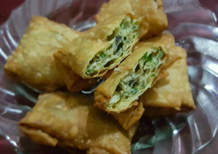 Martabak telur mini