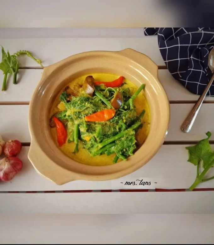 Foto resep Gulai Pucuk Labu Terong Ungu