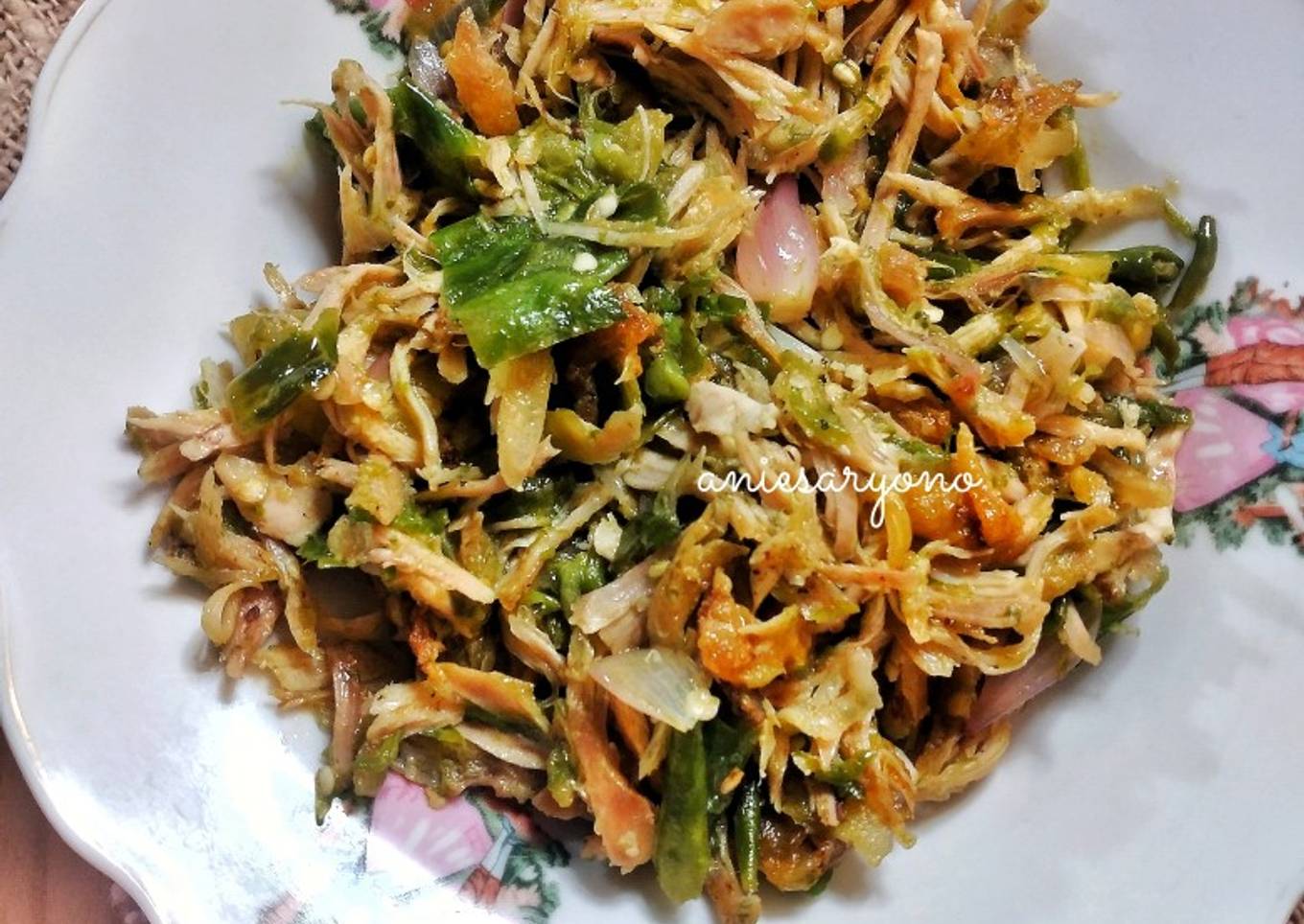 Ayam Suwir Lado Mudo