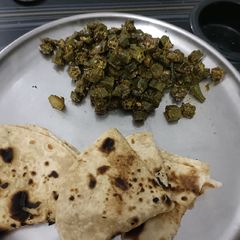 A picture of Bhindi ki sabzi.