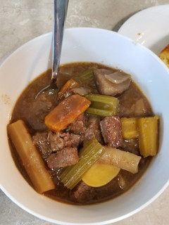 A picture of Crockpot Beef stew.