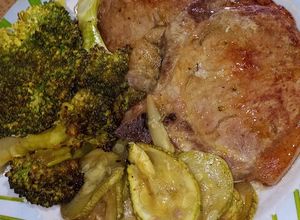 Una foto de Chuletas de Cerdo con Mostaza y Miel