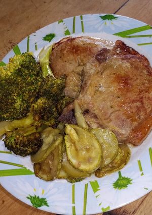 Una foto de Chuletas de Cerdo con Mostaza y Miel