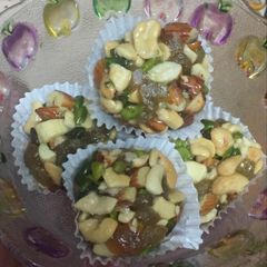 A picture of Dry fruits laddu.