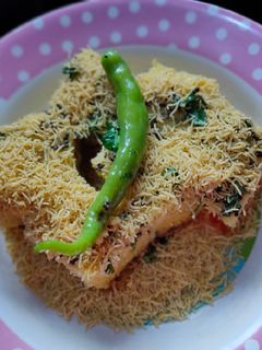 ખમણ રેસીપી મુખ્ય ફોટો