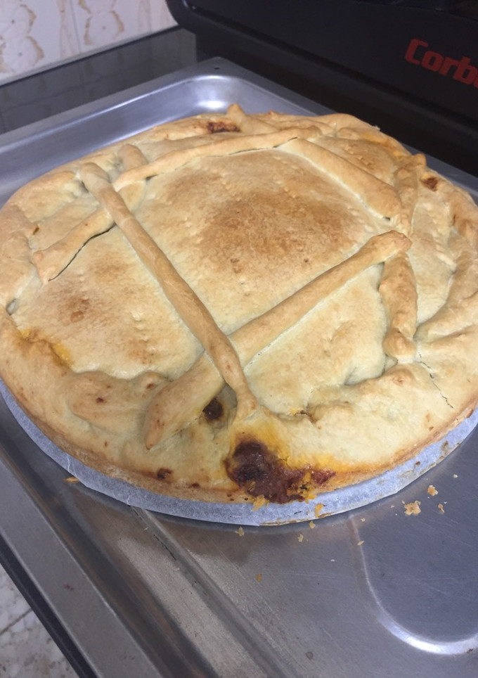 Una foto de Empanada boloñesa