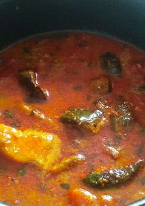 રીંગણ બટાકા નું શાક (Ringan Bataka Shak Recipe In Gujarati) રેસીપી મુખ્ય ફોટો