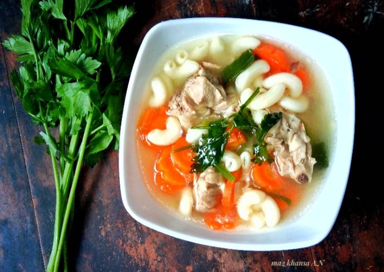 Cara Mudah Membuat Soup Ayam macaroni no tumis (cemplung2), Enak Banget
