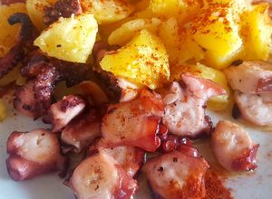 Una foto de Pulpo a la gallega