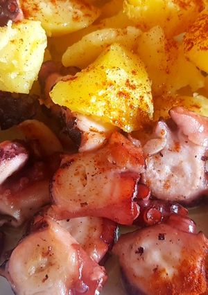 Una foto de Pulpo a la gallega