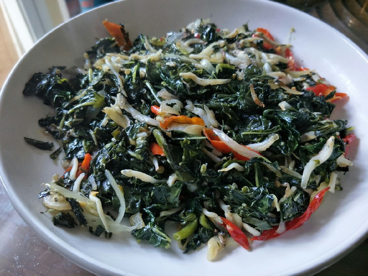 Resep Tumis daun pepaya singkong plus teri yang Menggugah Selera