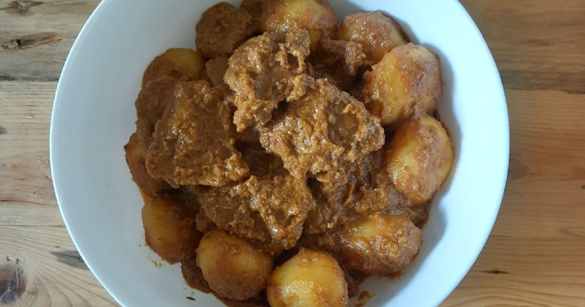 488. Rendang Daging Sapi dan Kentang