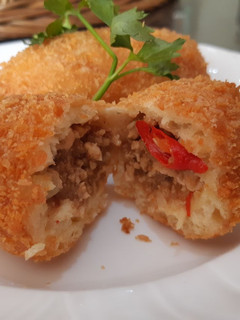 Foto resep Roti goreng isi kari ayam