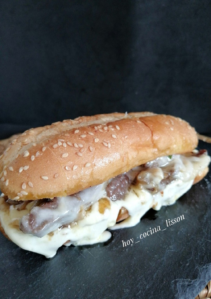 Una foto de Philly Cheese steak