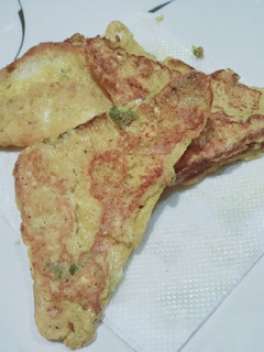 ब्रेड पकौड़ा (bread pakoda recipe in Hindi) रेसिपी मुख्य फोटो