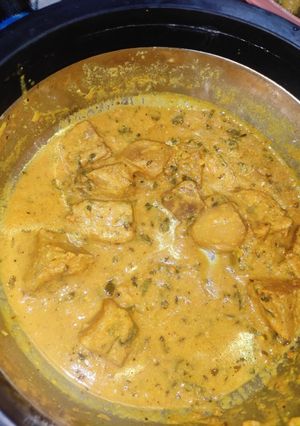 दम आलू(Dum Aloo recipe in hindi) रेसिपी मुख्य फोटो