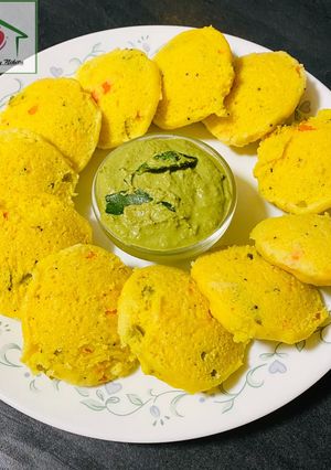 मूंग दाल इडली (moong dal idli recipe in Hindi) रेसिपी मुख्य फोटो