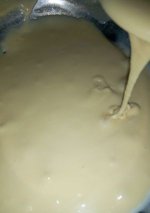 A picture of Milk glaze for donut.