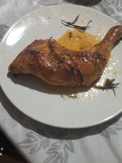 Una foto de Pollo con cerveza