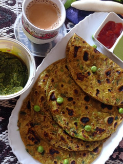 मटर मूली पराठा(matar mooli ka paratha recipe in hindi) रेसिपी मुख्य फोटो