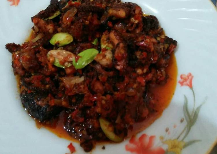 Cara Gampang Menyajikan Gurita pete pedas, Menggugah Selera