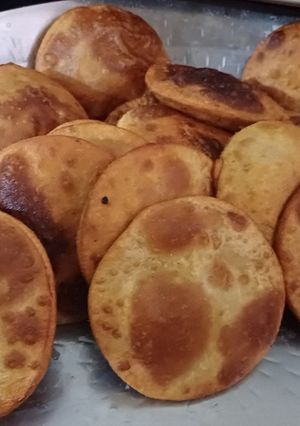 A picture of Sweet potato Puri.
