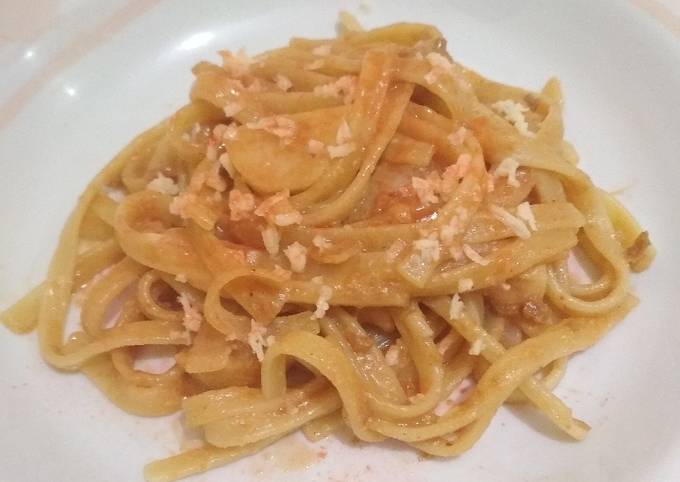 Fettuccine carbonara saus barbekyu (BBQ Sauce)