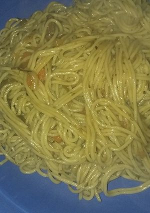 Una foto de Fideos Spaguetini Knorr con salsa de carne y vegetales