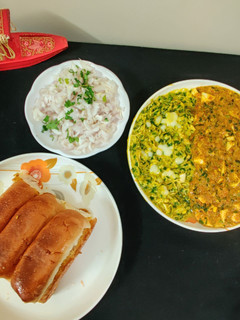 એગ મિલી જુલી(Egg Milly Jully Recipe In Gujarati) રેસીપી મુખ્ય ફોટો