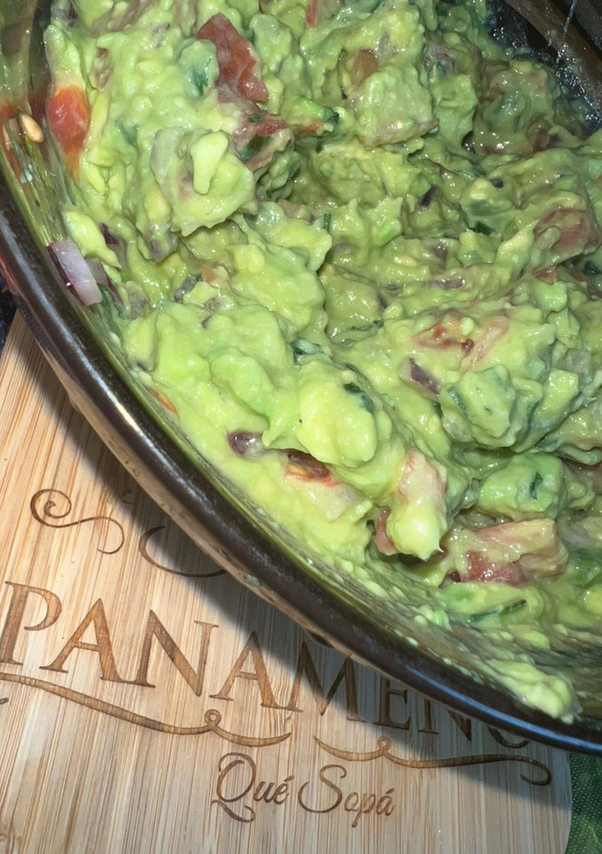 A picture of Pico de Gallo/Guacamole.
