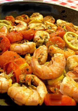Foto di Code di gamberi al vino bianco
