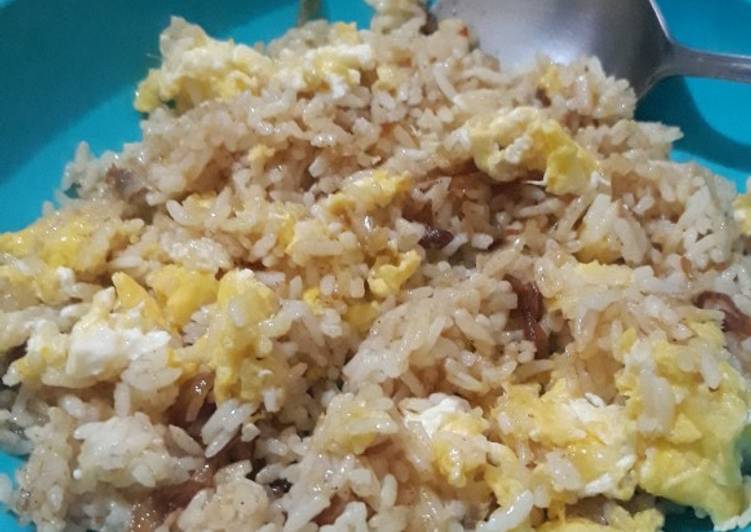 Langkah Mudah untuk Menyiapkan Nasi goreng ikan asin bumbu ikan teri Medan Anti Gagal