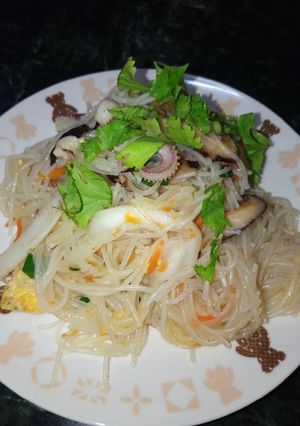 輕爽什錦炒米粉 的食譜成品照片