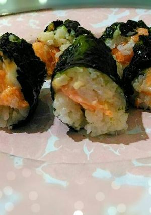 Foto resep Sushi salmon simple 🎉🍣🍣😍