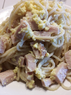 Una foto de Pasta Al Huevo y Jamón