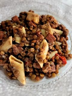 Una foto de Guiso de lentejas, la receta de mi Mamá ♥️