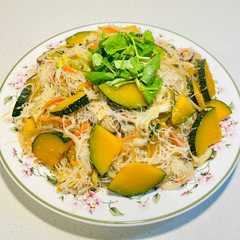 Foto di Fried Rice Vermicelli with Pumpkin 南瓜炒米粉