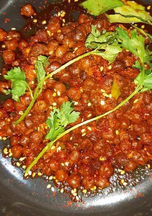 કોરા ચણા(dry chana recipe in Gujarati) રેસીપી મુખ્ય ફોટો
