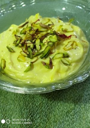 Kesar pista Shrikhand રેસીપી મુખ્ય ફોટો