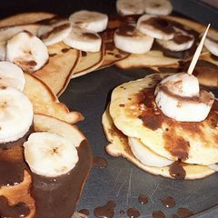 A picture of Sweet vanilla pancakes.