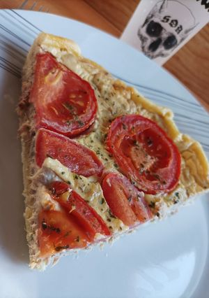 A picture of Tuna and Cream Cheese Tart.